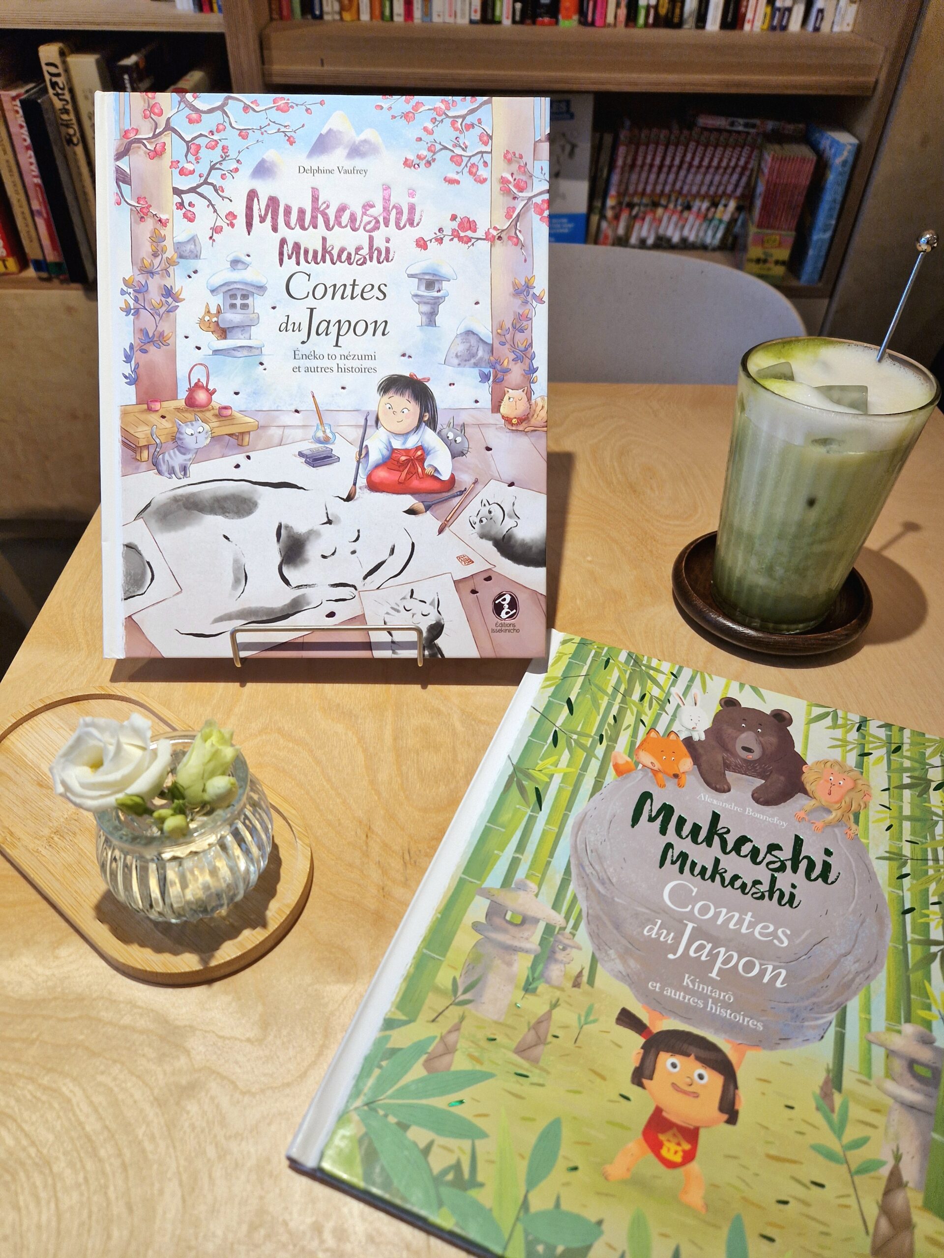 Mukashi Mukashi : Contes du Japon, publiés aux Éditions Issekinicho